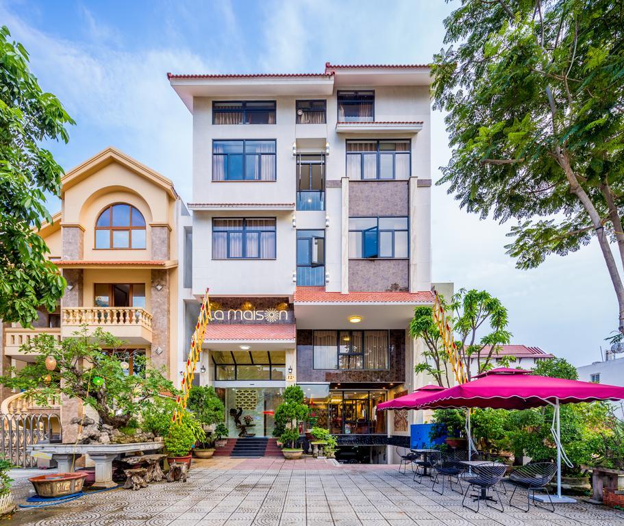 La Maison Danang Beach Hotel Esterno foto