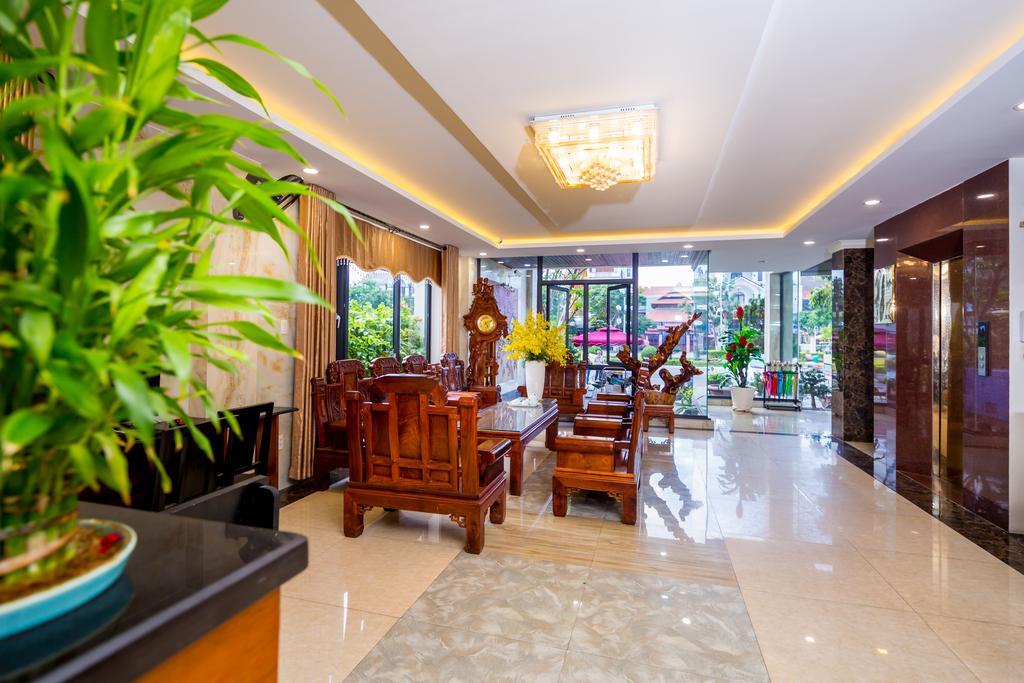 La Maison Danang Beach Hotel Esterno foto